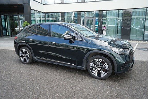 Mercedes-Benz Eqe Suv 2025 photo 2