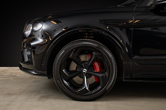Bentley Bentayga 4 of 5