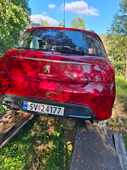 Peugeot 308 3 of 7