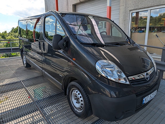 Opel Vivaro 4 of 5