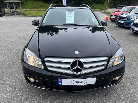 Mercedes-Benz 2 of 20