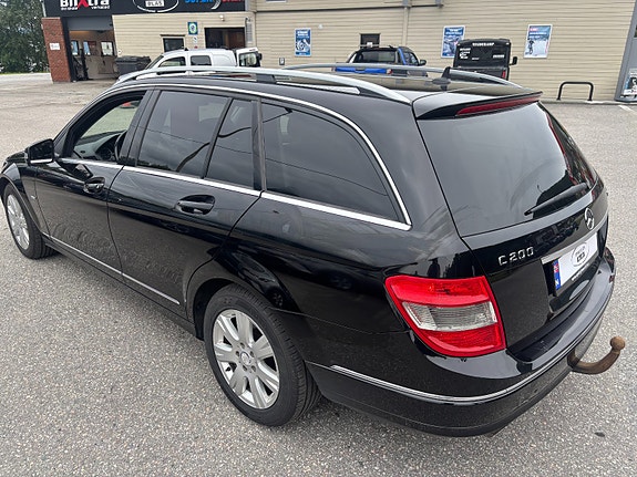 Mercedes-Benz 7 of 20