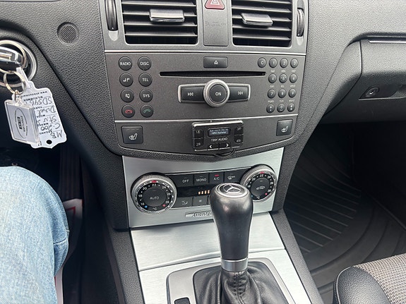 Mercedes-Benz 16 of 20