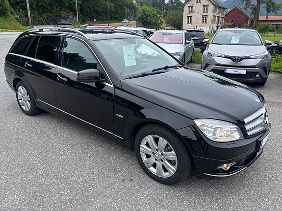 Mercedes-Benz 3 of 20