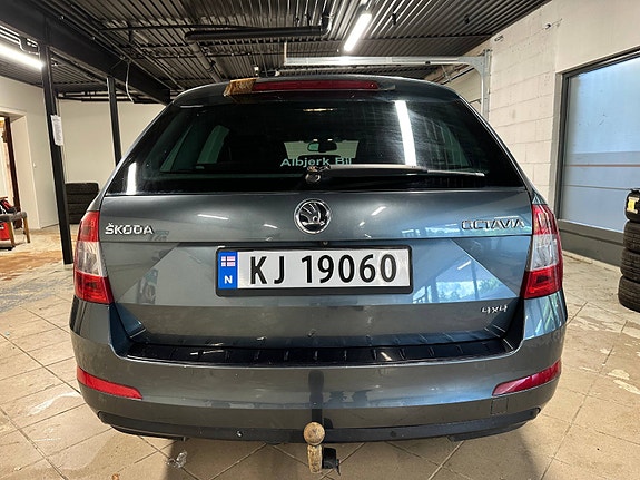 Skoda Octavia 4 of 5