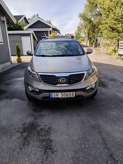 Kia Sportage 2 of 5