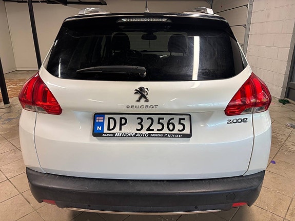 Peugeot 2008 4 of 5