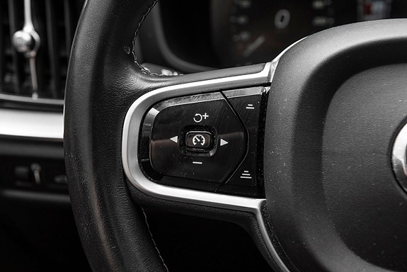 Volvo V60 17 of 30