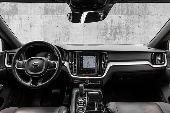 Volvo V60 15 of 30