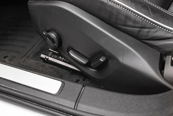 Volvo V60 13 of 30