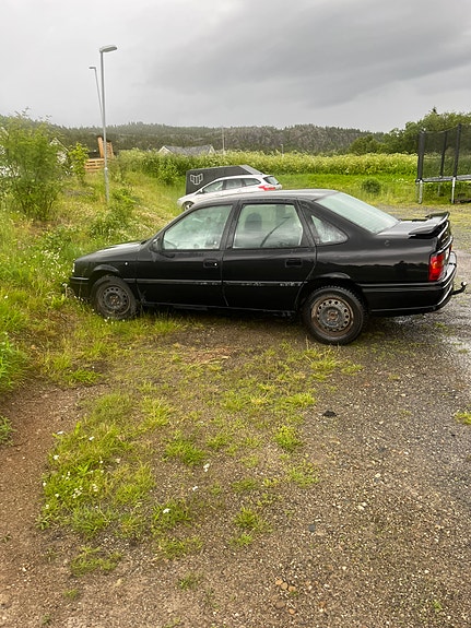 Opel Vectra 2 of 3