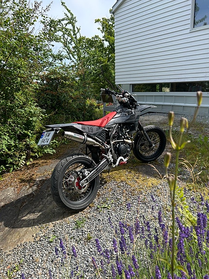 Fantic XMF 125 2 of 4