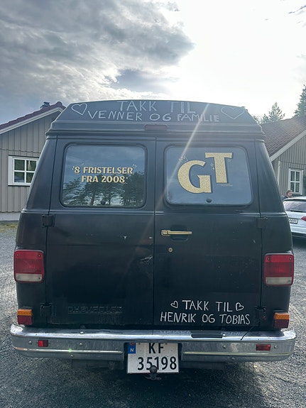 Chevrolet Van 4 of 5