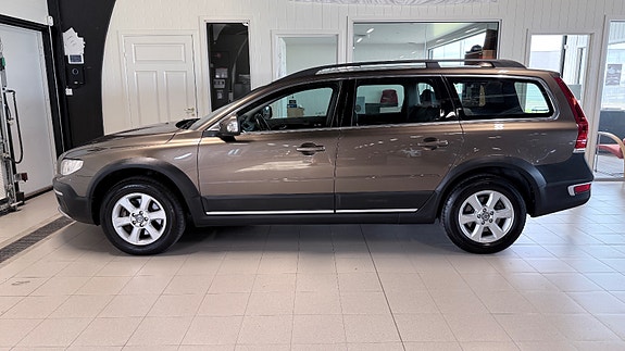 Volvo XC70 4 of 5