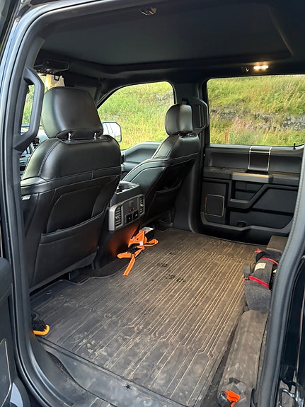 Ford F-150 8 of 12