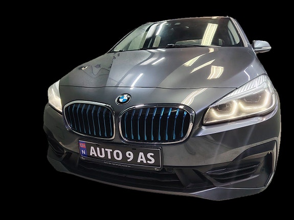 BMW 225xe 3 of 30