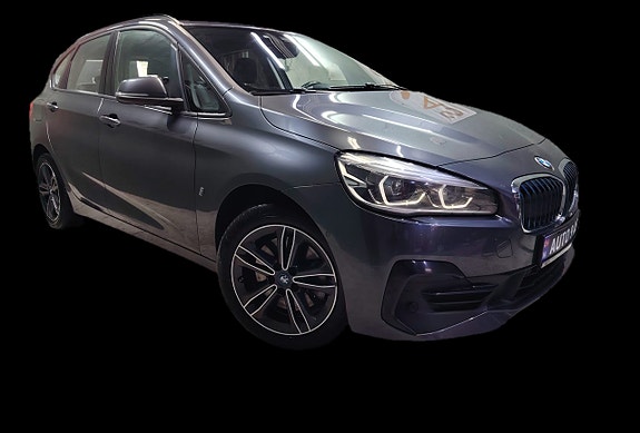 BMW 225xe 12 of 30