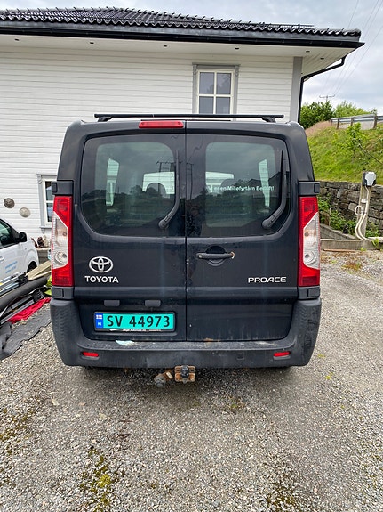 Toyota Proace 2 of 8
