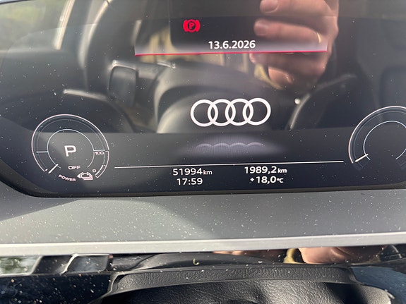 Audi e-tron 5 of 17