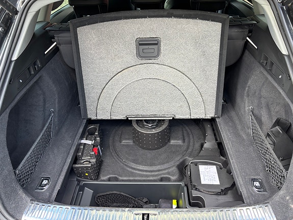 Audi e-tron 17 of 17