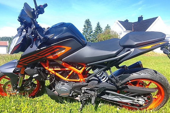 KTM 125 Duke 4 of 18