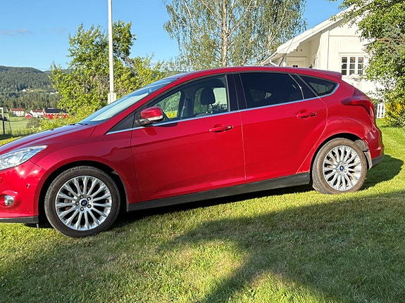 Ford Focus 3 of 5