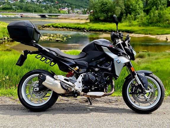 BMW F 900 R 2 of 5