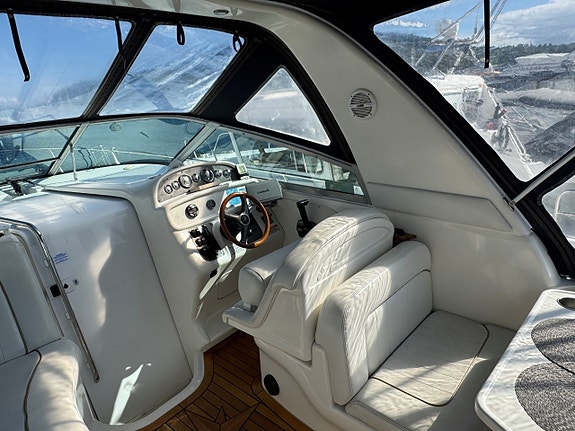 Sea Ray 290 Sundancer - Cummins/Mercruiser 4,2 l fra 2005 23 of 30
