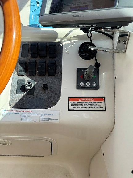 Sea Ray 290 Sundancer - Cummins/Mercruiser 4,2 l fra 2005 29 of 30