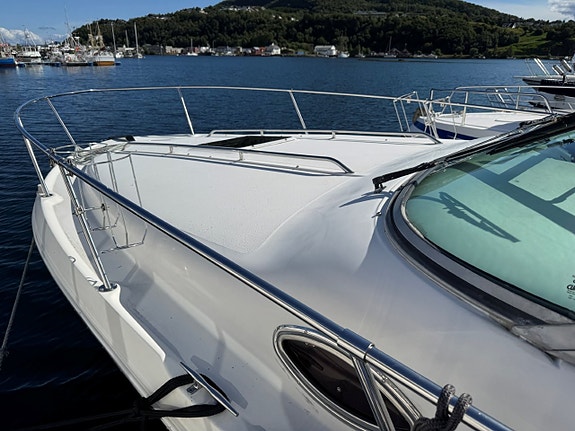 Sea Ray 290 Sundancer - Cummins/Mercruiser 4,2 l fra 2005 11 of 30