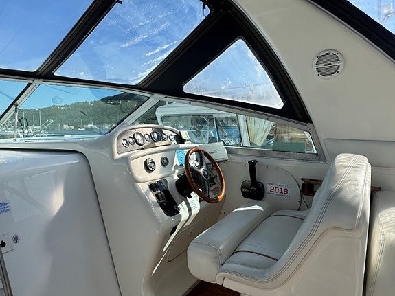 Sea Ray 290 Sundancer - Cummins/Mercruiser 4,2 l fra 2005 25 of 30