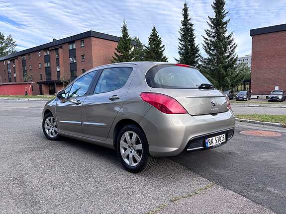 Peugeot 308 3 of 16