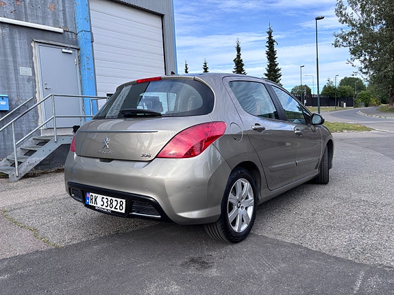 Peugeot 308 5 of 16