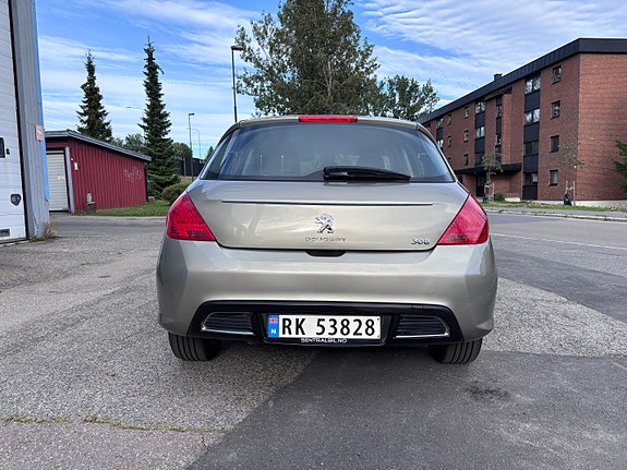 Peugeot 308 4 of 16