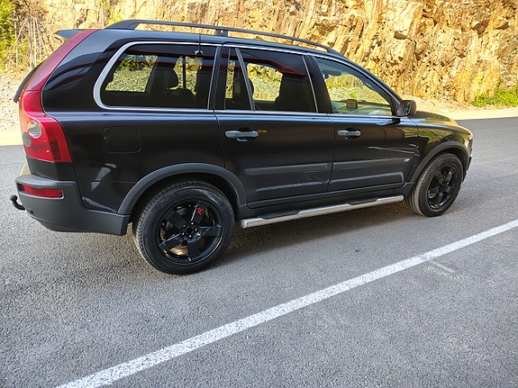 Volvo XC90 4 of 5