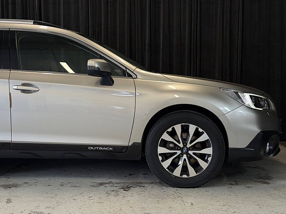 Subaru Outback 17 of 30