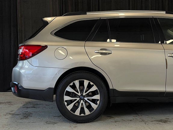 Subaru Outback 16 of 30