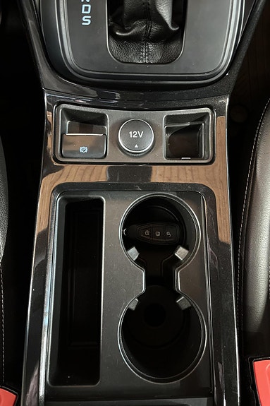 Ford Kuga 16 of 26