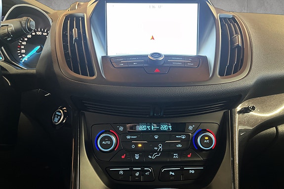 Ford Kuga 13 of 26