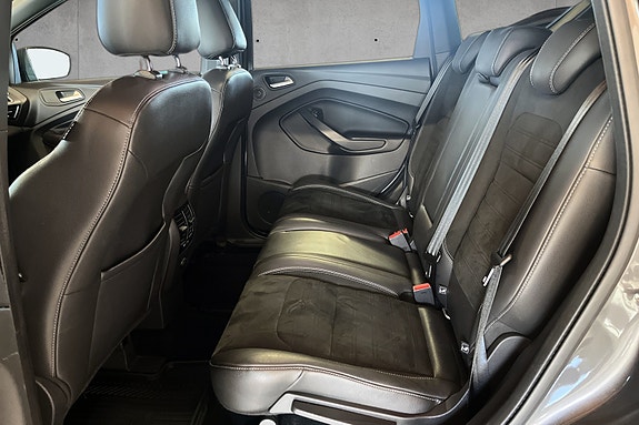 Ford Kuga 10 of 26
