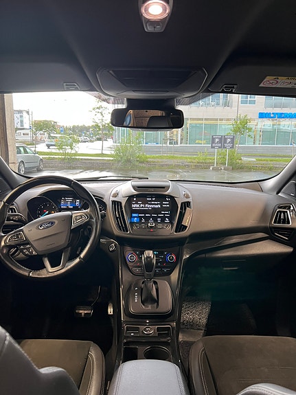 Ford Kuga 7 of 13
