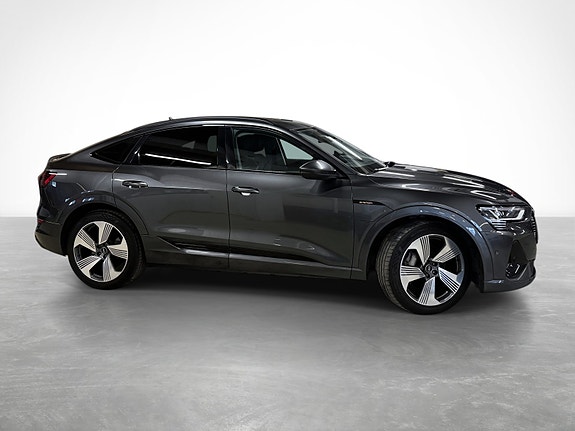 Audi e-tron Sportback 5 of 5