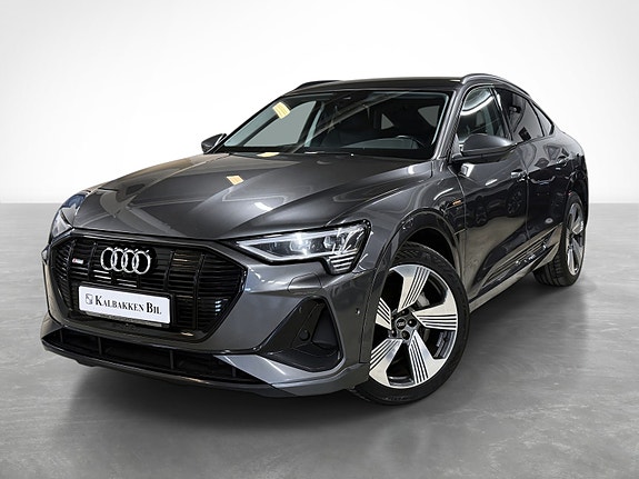 Audi e-tron Sportback 2 of 5