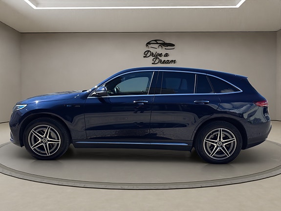 Mercedes-Benz EQC400 3 of 5