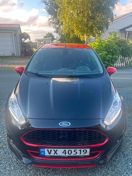 Ford Fiesta 4 of 5