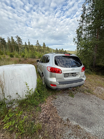 Hyundai Santa Fe 4 of 4