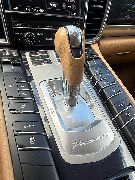 Porsche Panamera 21 of 24
