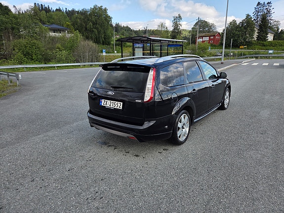 Ford Focus 4 of 5