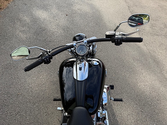 Harley-Davidson FXSB Breakout 5 of 5