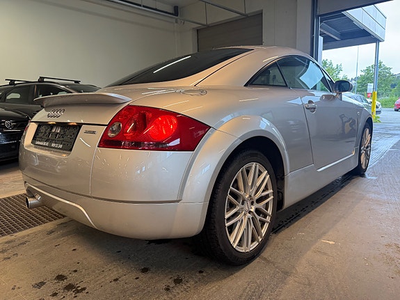 Audi TT 4 of 11